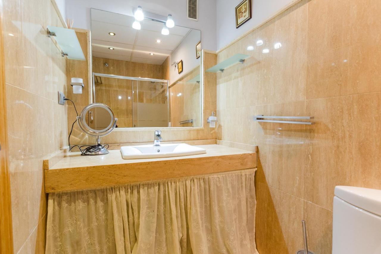 Corazon De Malaga Apartment Bagian luar foto